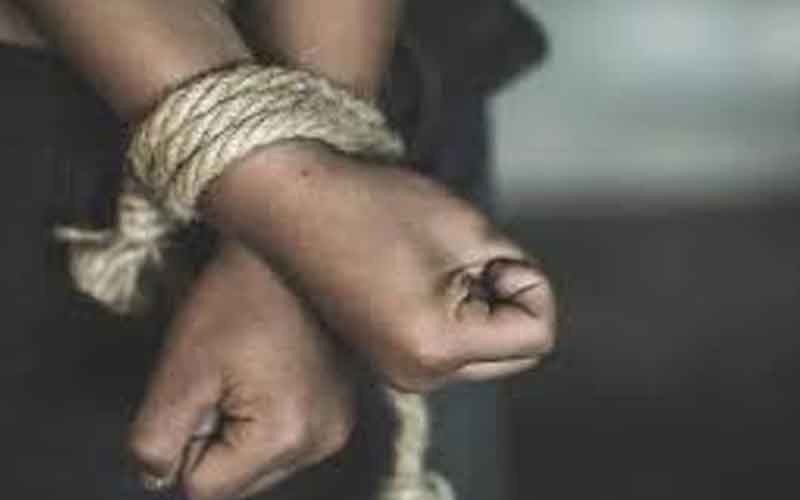 युवती से बलात्कार और कराया जबरन धर्म परिवर्तन, केस दर्ज
