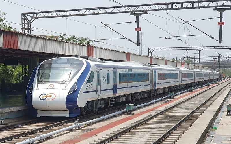 दस दिन में फुल स्पीड से दौड़ेंगी वंदेभारत, शताब्दी-दूरन्तो